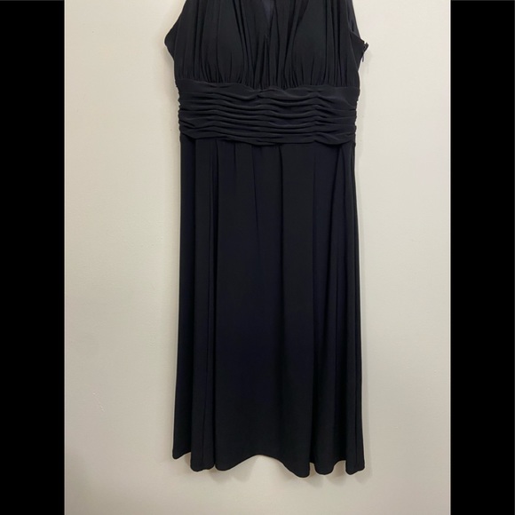 Dressbarn Collection Women's Size 10 Black Dress Jewleled Neckline Sleeveless - Picture 6 of 13